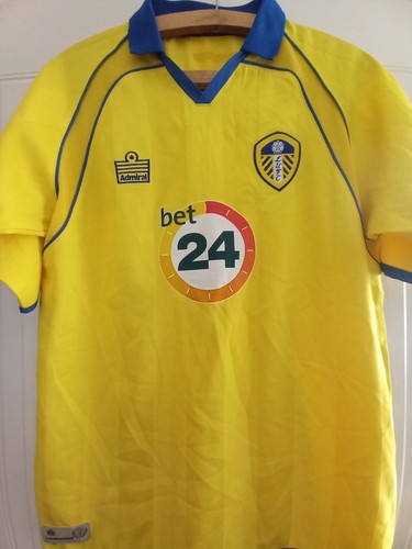 Leeds united football shirt - leeds,
